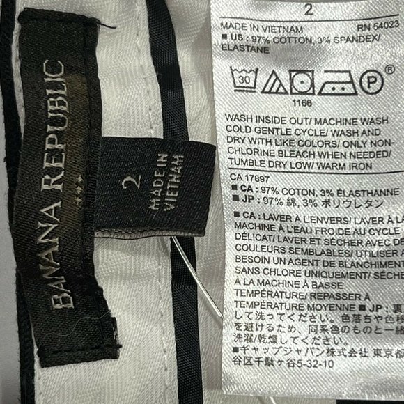 NWT BANANA REPUBLIC 10" Bermuda Chino Shorts Sz 2 Black #667919 - Picture 4 of 5